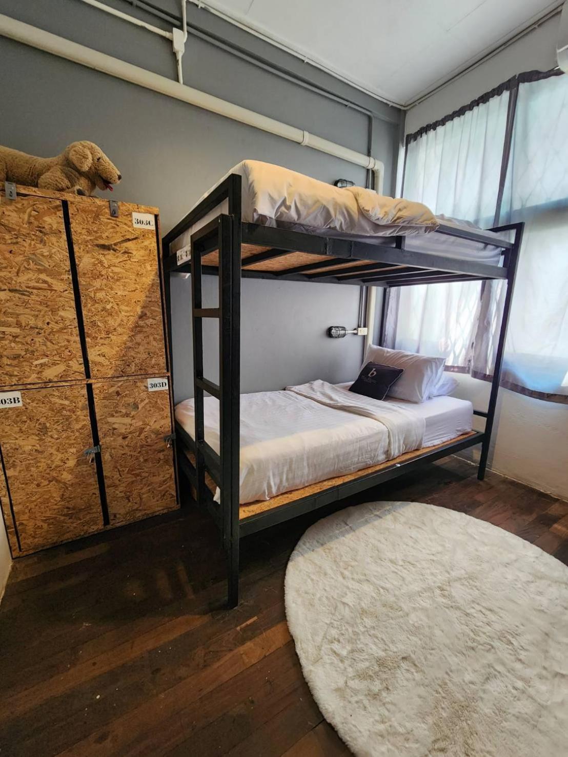 Bloomz Hostel Чиангмай Екстериор снимка